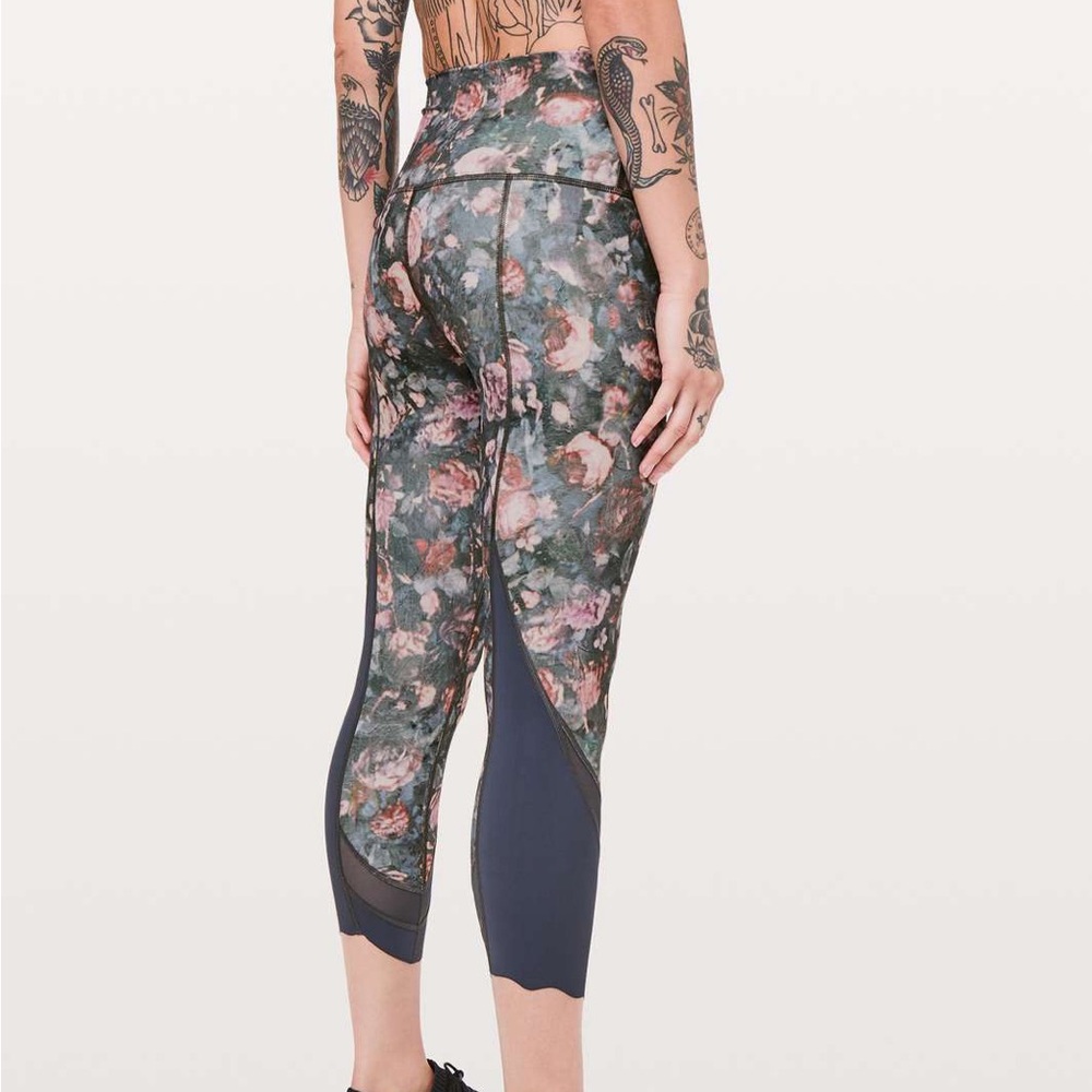 Lululemon Wunder Under High-Rise Floral Leggings Athleisure, size 2